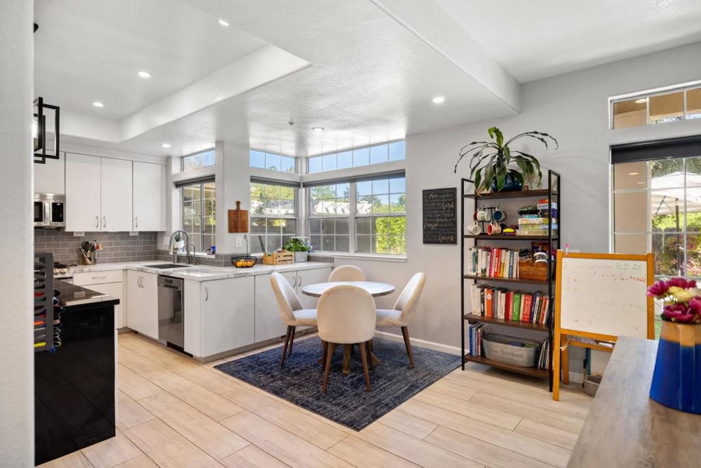 14390 Mountain Quail Road Property Photo 12
