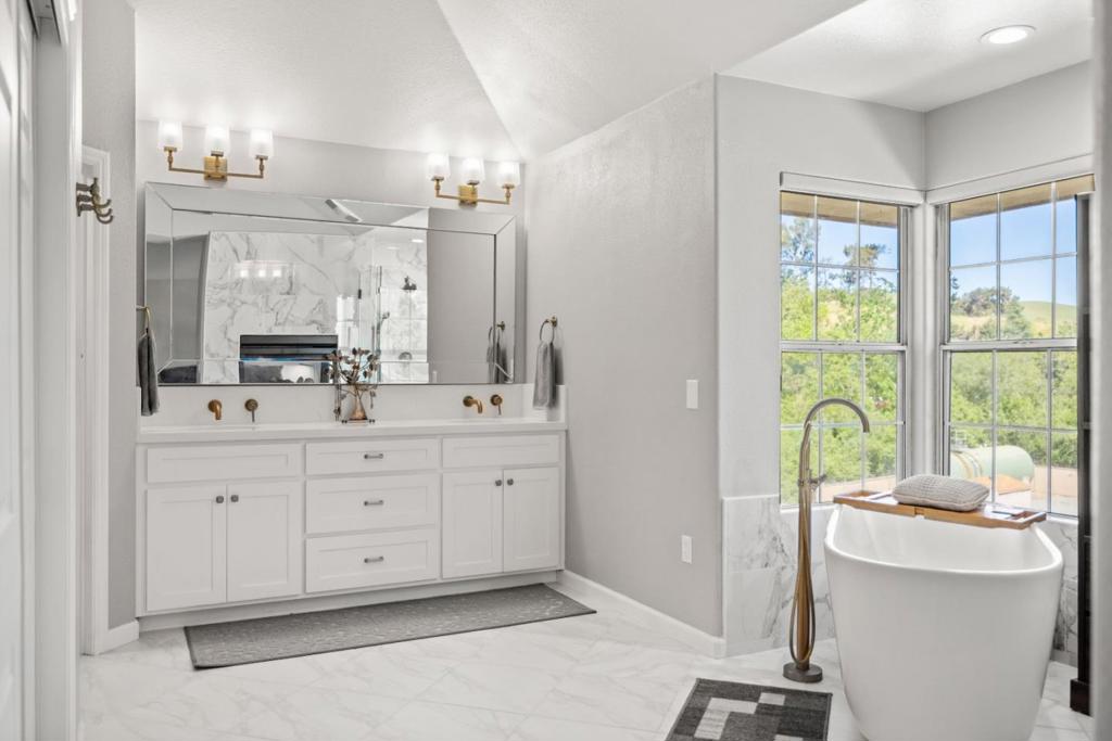 14390 Mountain Quail Road Property Photo 26