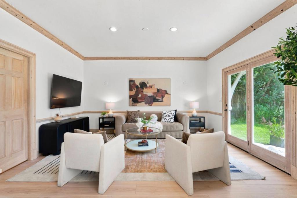85 Clarendon Road Property Photo 14