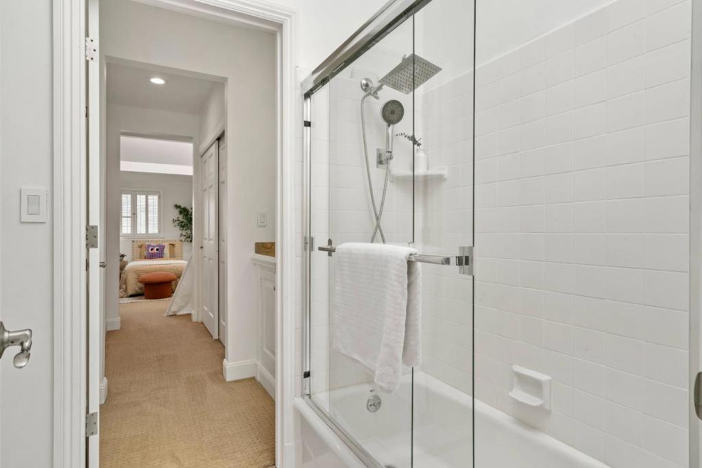 85 Clarendon Road Property Photo 52