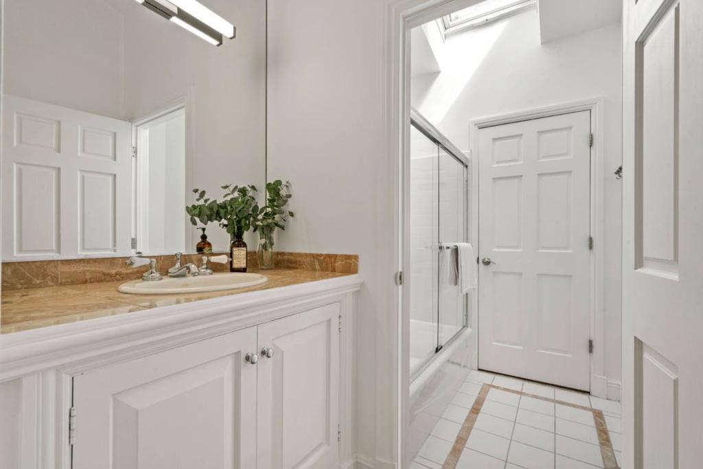 85 Clarendon Road Property Photo 53