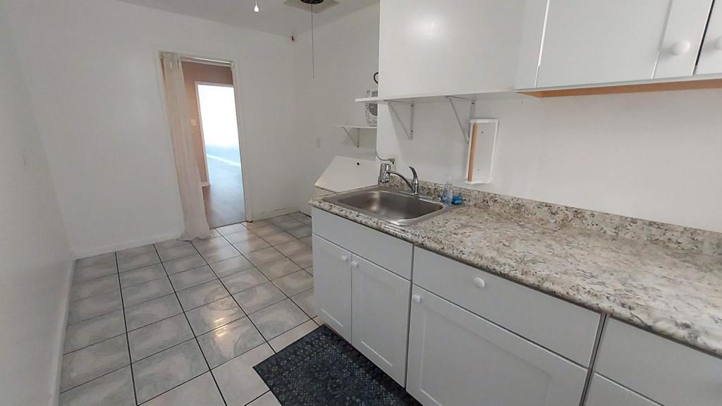 630632 El Camino Real Property Photo 3