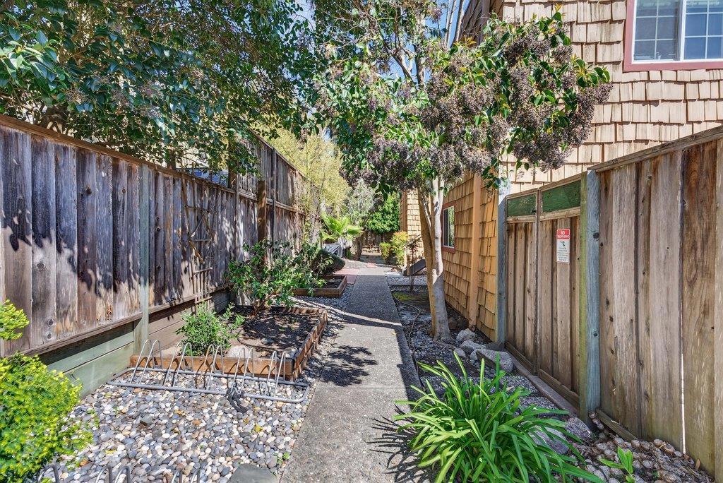 817 California Street Property Photo 21