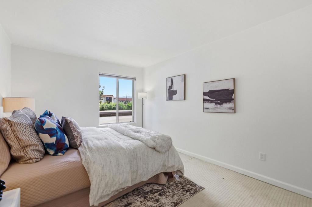 1730 Halford Avenue 247 Property Photo 20