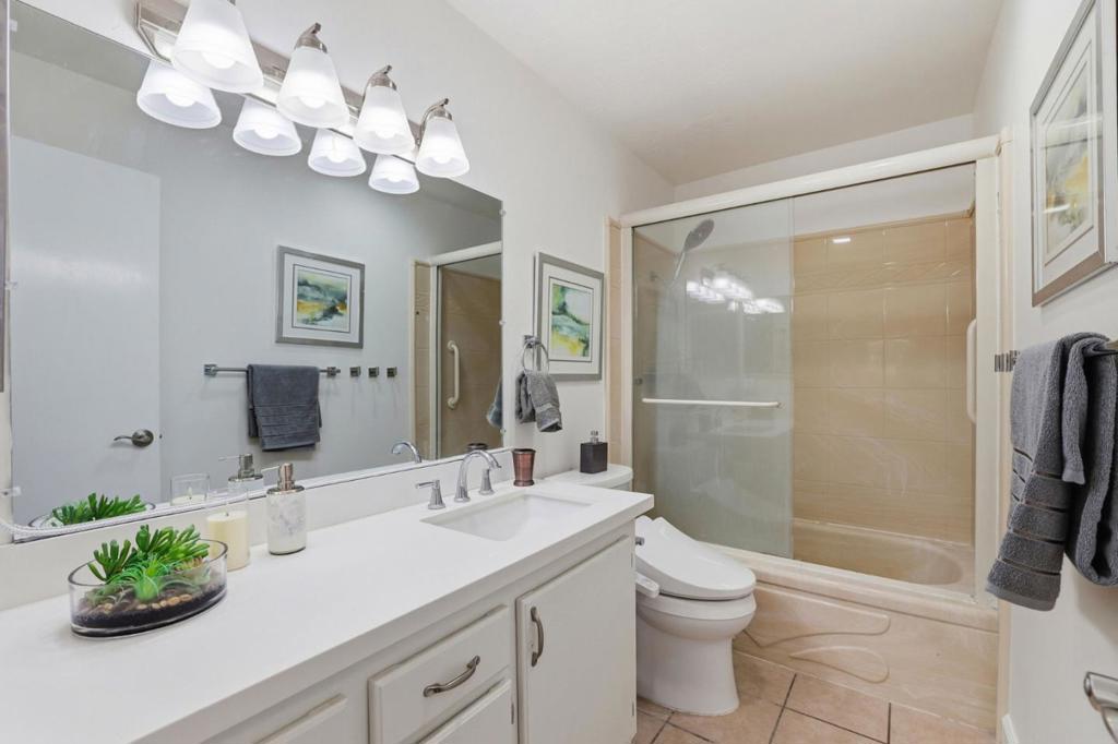 1730 Halford Avenue 247 Property Photo 23