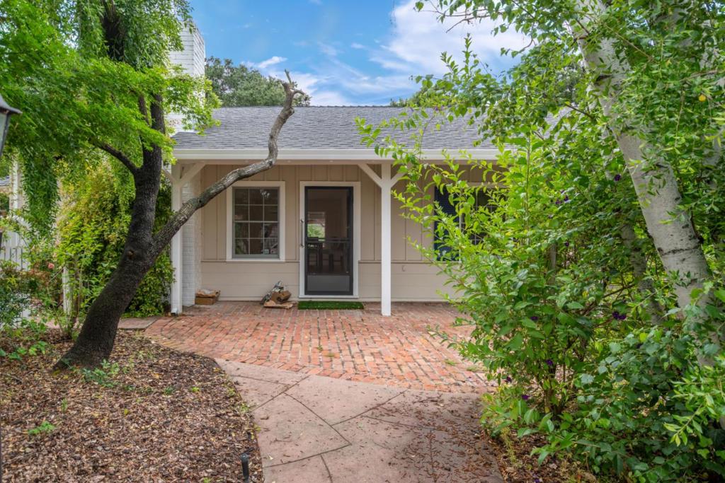 18627 Ambleside Lane Property Photo 17