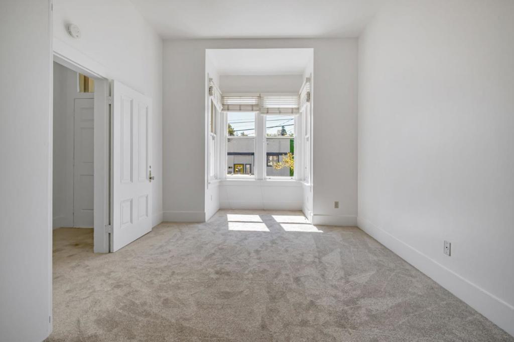 120 Maple Street Property Photo 10