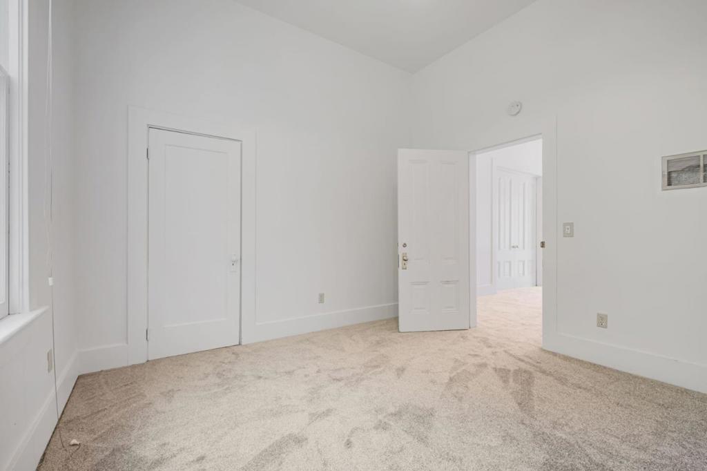 120 Maple Street Property Photo 17