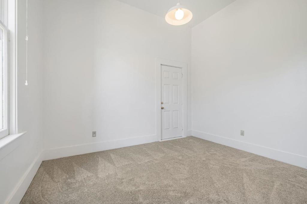 120 Maple Street Property Photo 19