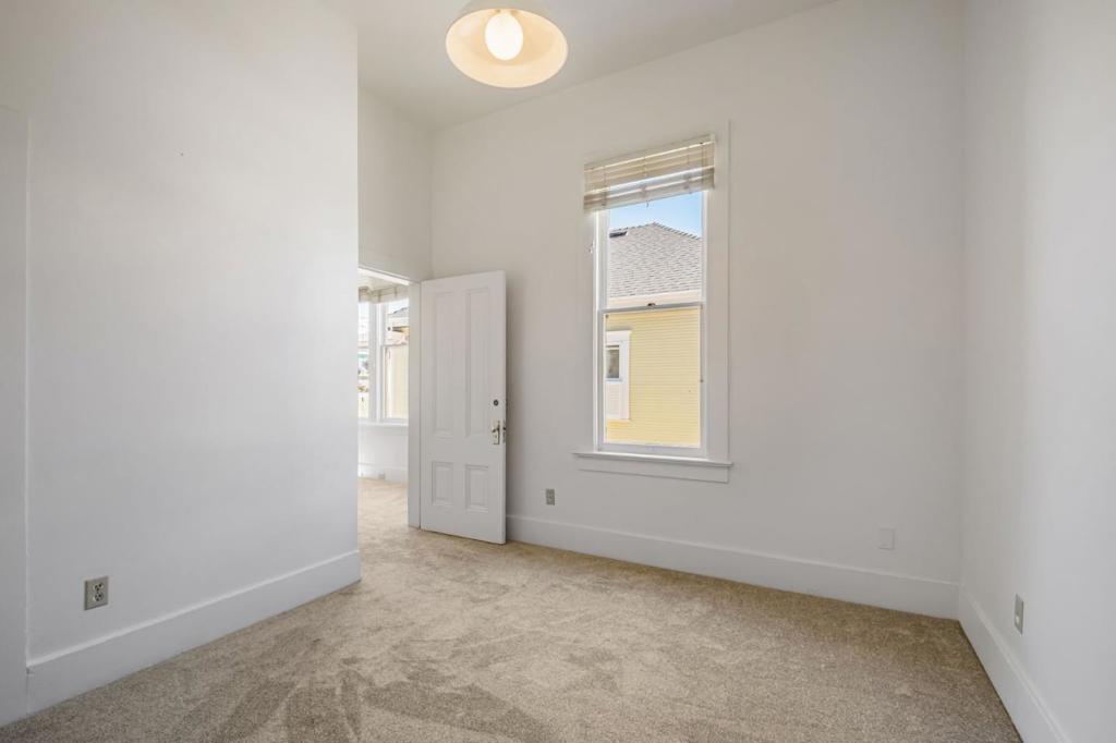 120 Maple Street Property Photo 21