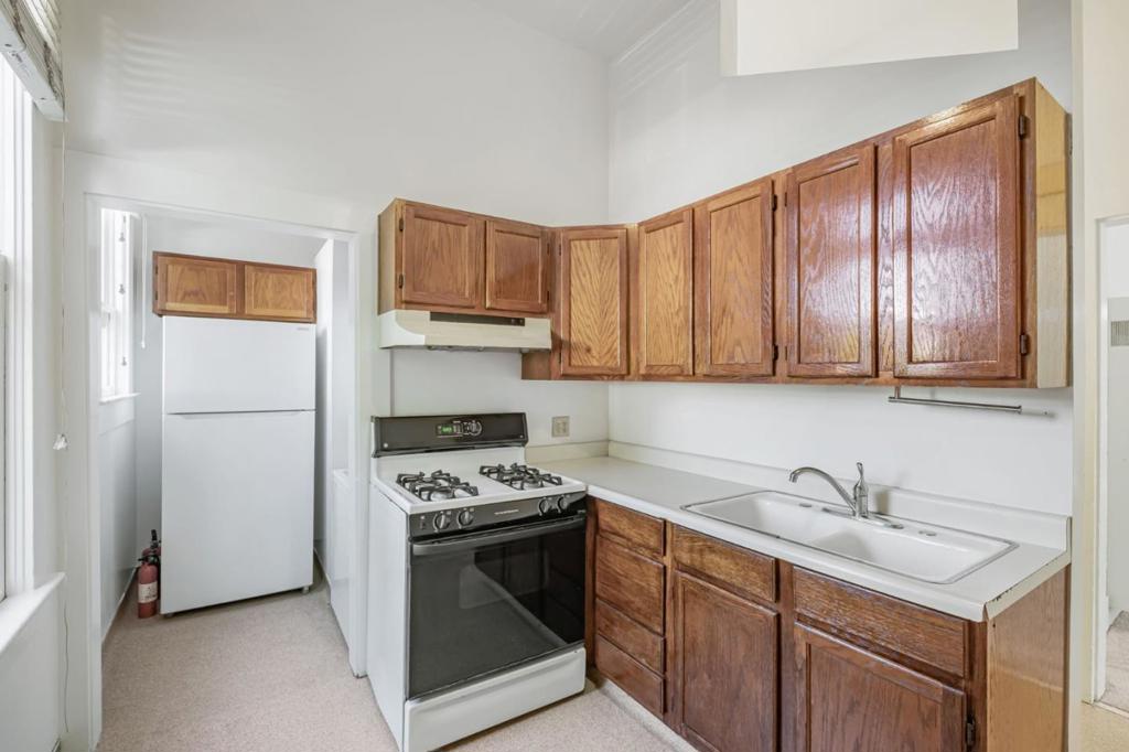 120 Maple Street Property Photo 22