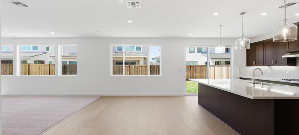 2555 Lavender Place Property Photo 10