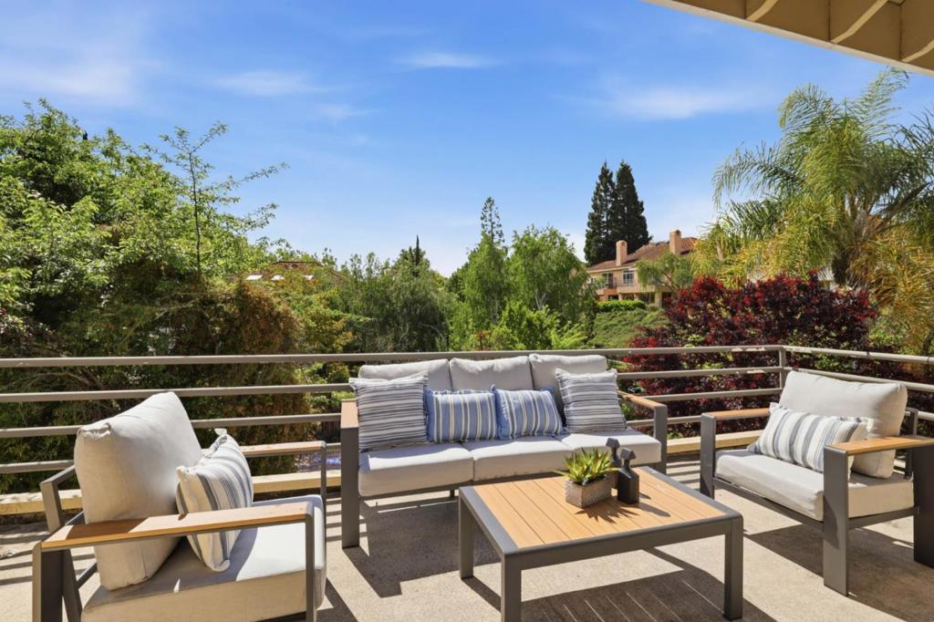 719 Lakemont Place 3 Property Photo 26