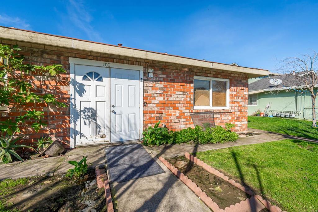 100 Nedra Court Property Photo 6