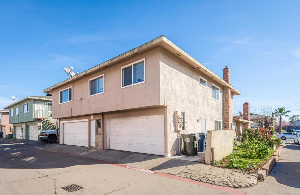 100 Nedra Court Property Photo 8
