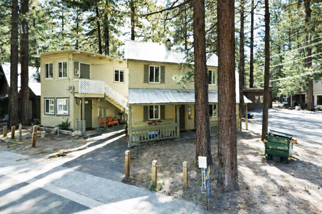 3121 Pasadena Avenue Property Photo 1