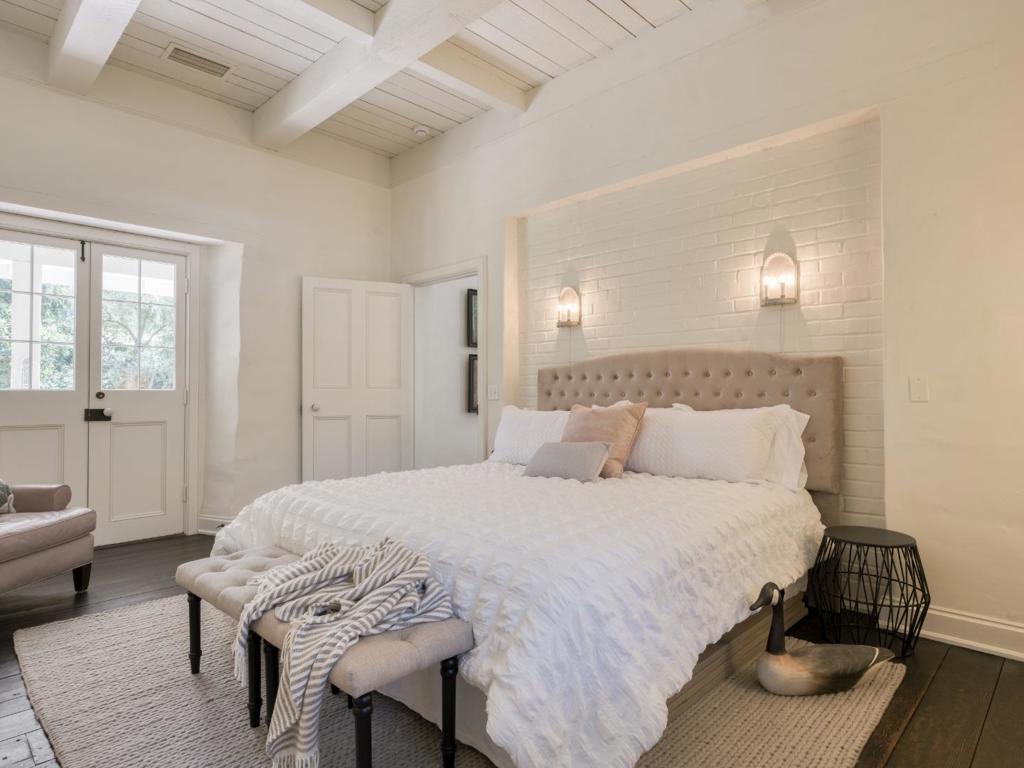 150 Littlefield Road Property Photo 11