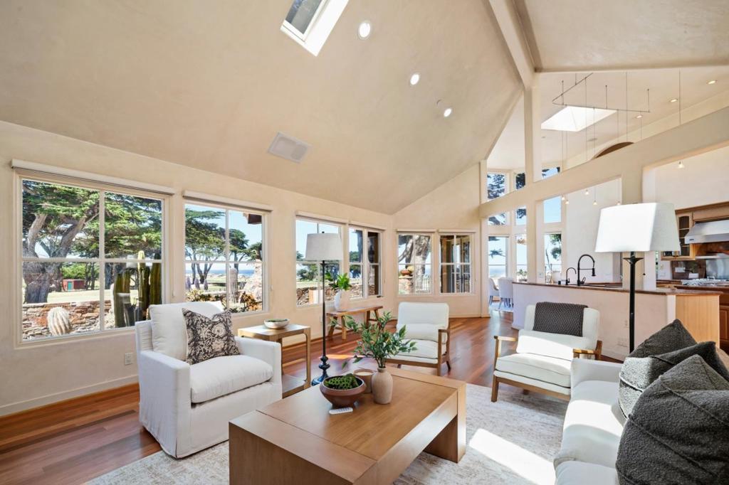 1273 Surf Avenue Property Photo 17