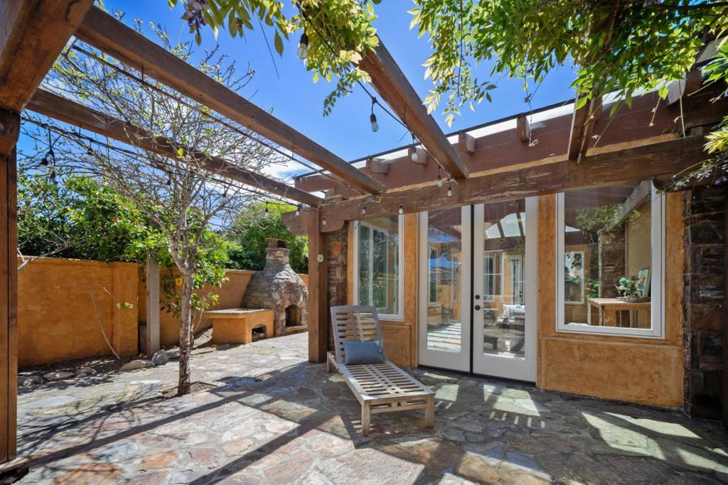 1273 Surf Avenue Property Photo 31
