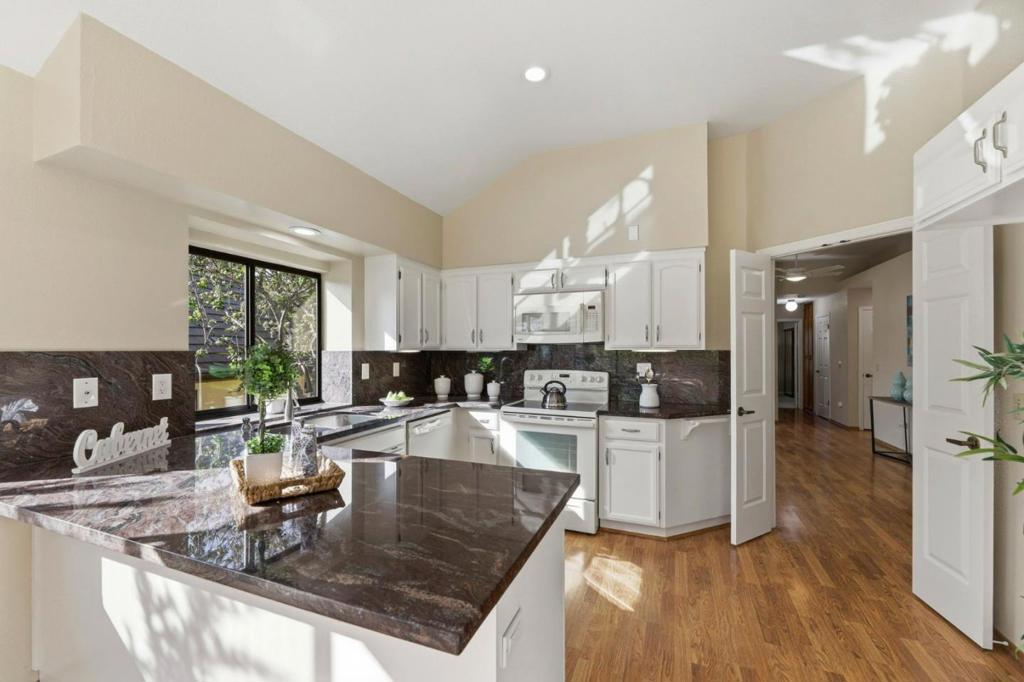 7502 Deveron Court Property Photo 11