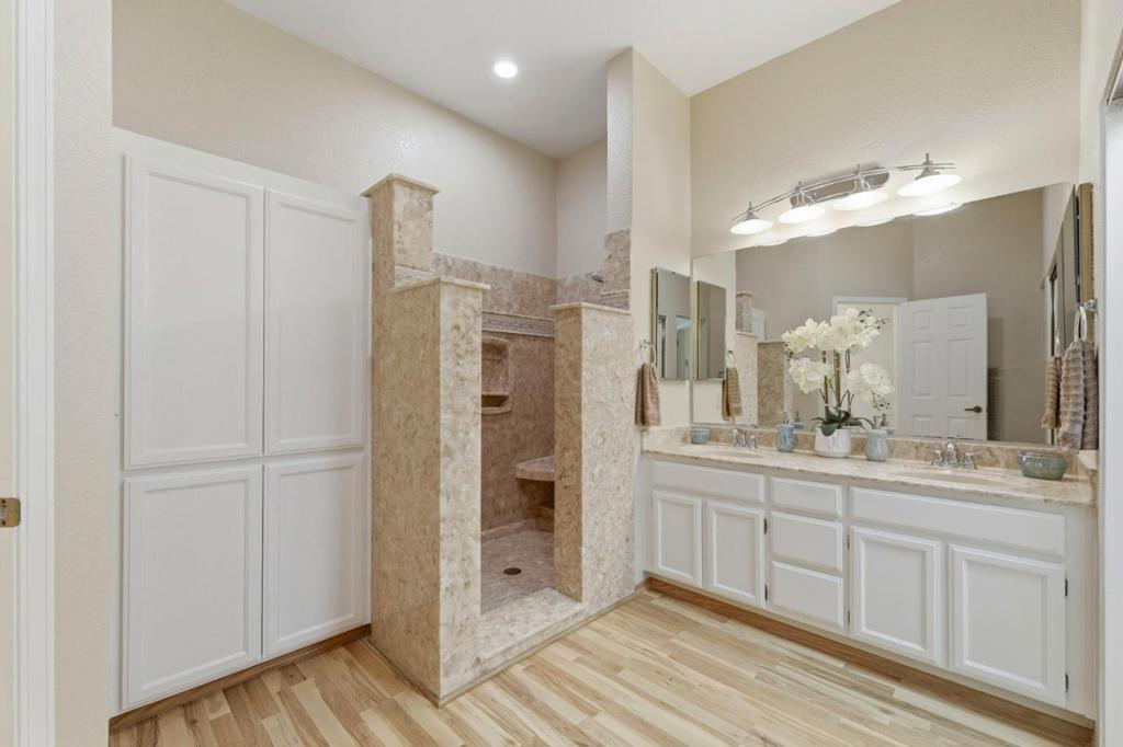 7502 Deveron Court Property Photo 23