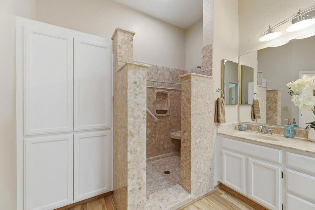 7502 Deveron Court Property Photo 24