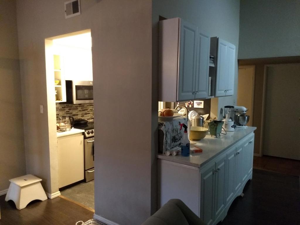 1011 Loyola Way Property Photo 14