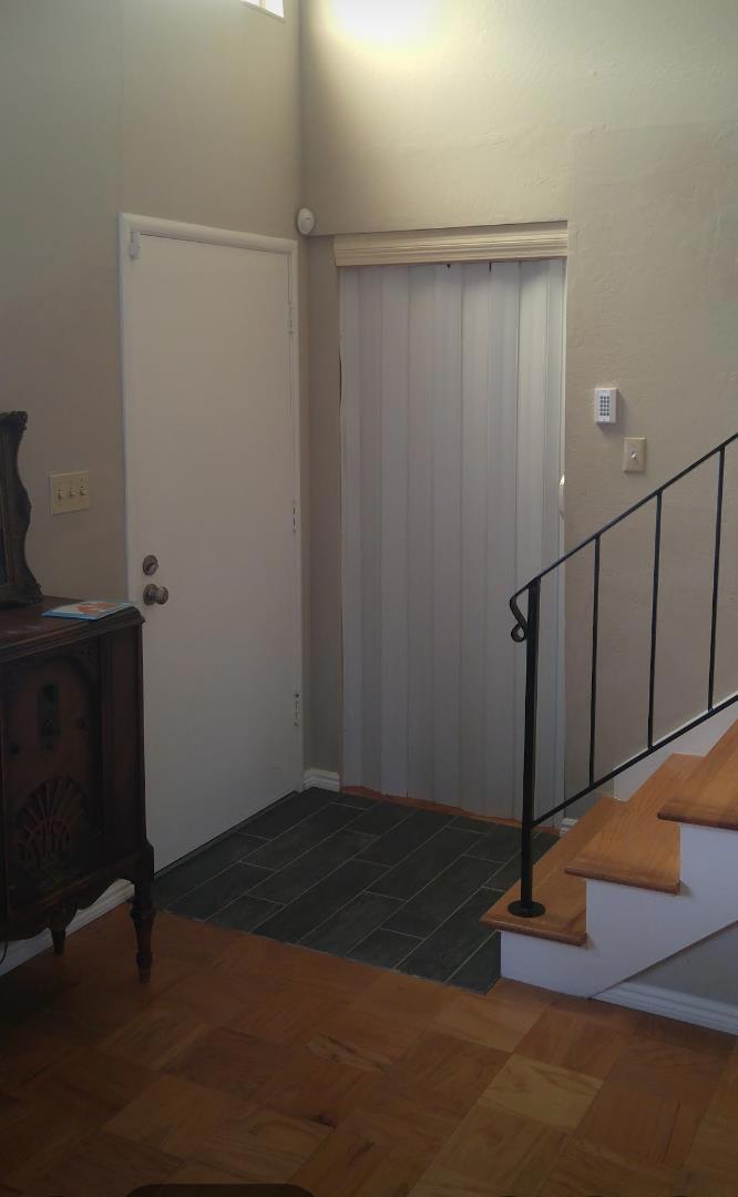 1011 Loyola Way Property Photo 34