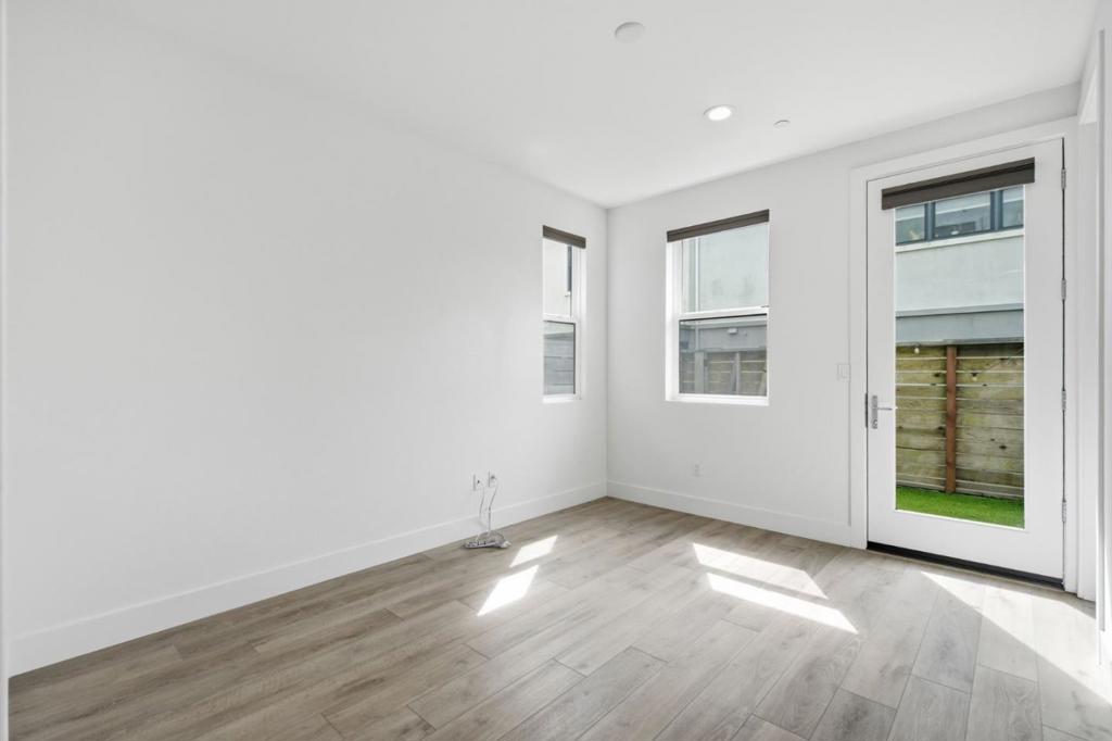 2637 Bantry Court Property Photo 21