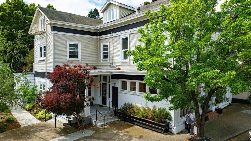 29 1st Street Property Photo 6
