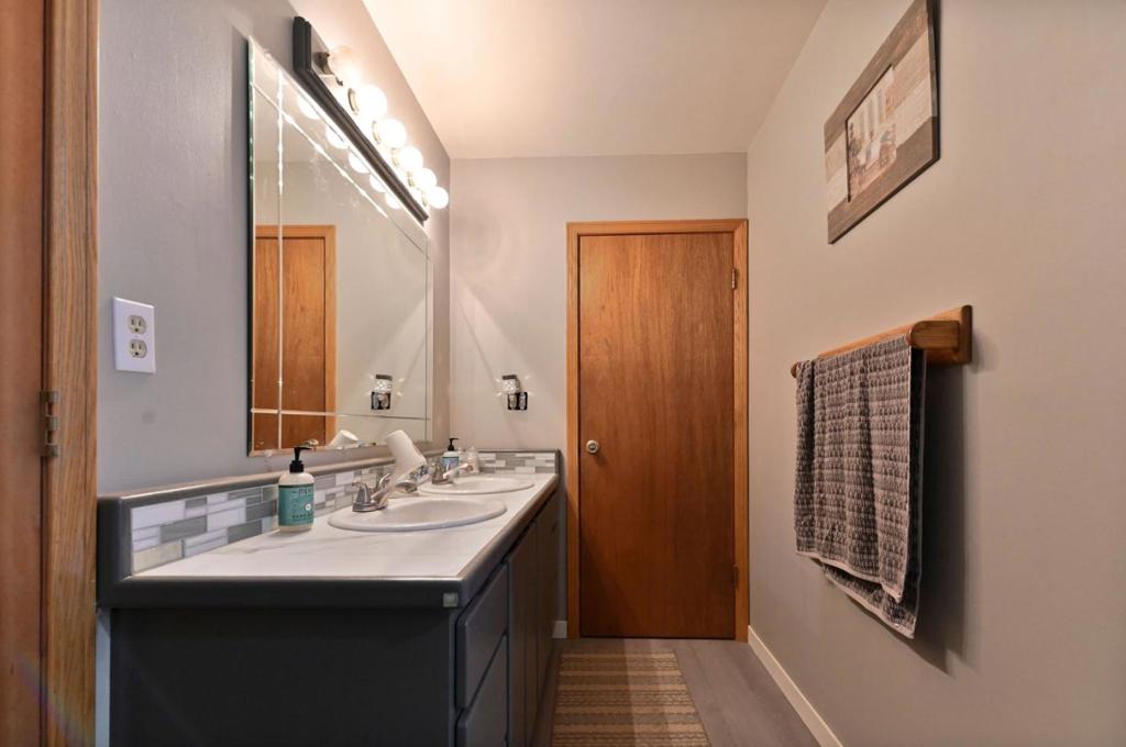 20175 E Pine Drive Property Photo 23