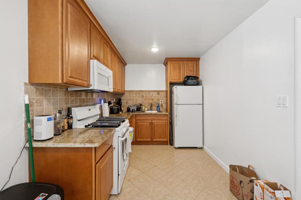 1140 El Camino Real Property Photo 22