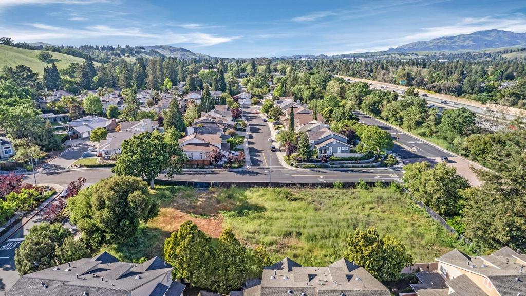 19251 San Ramon Valley Boulevard Property Photo 21