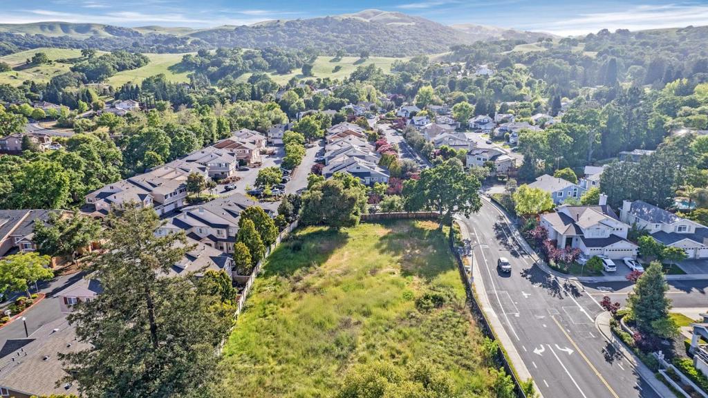 19251 San Ramon Valley Boulevard Property Photo 23