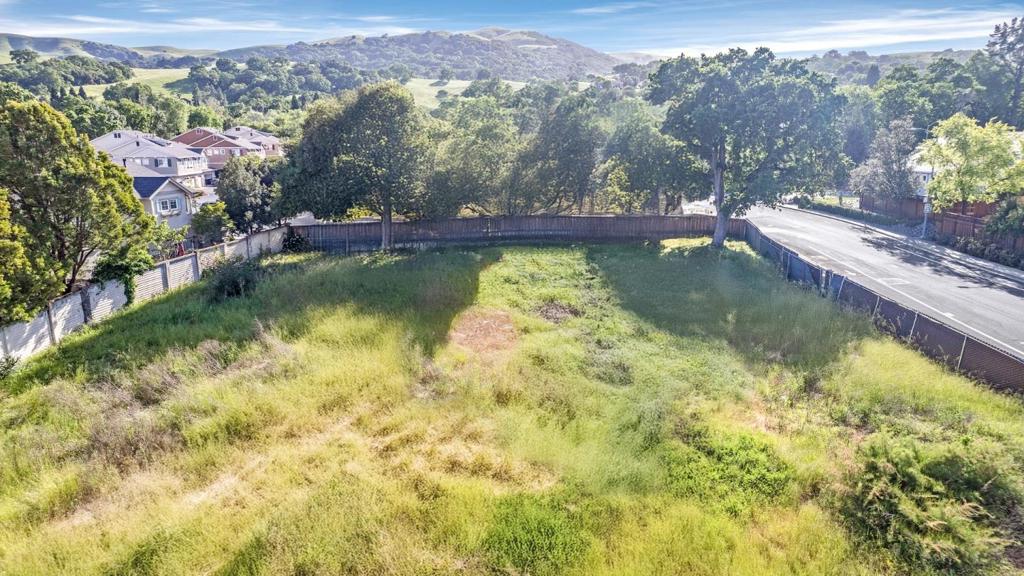 19251 San Ramon Valley Boulevard Property Photo 26