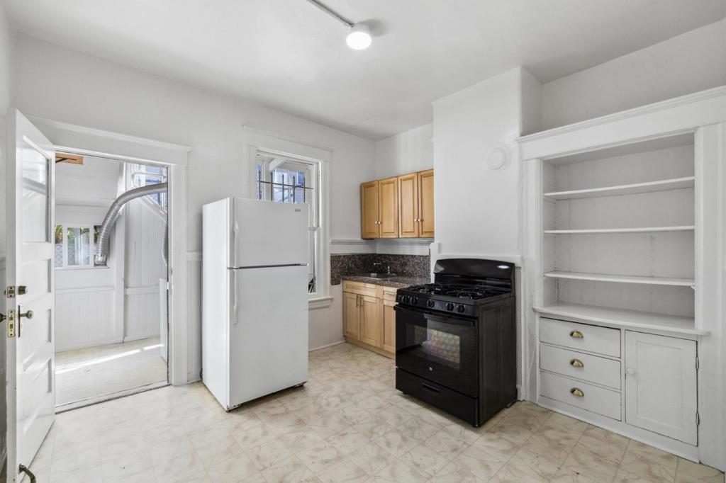 531533 Natoma Street Property Photo 10