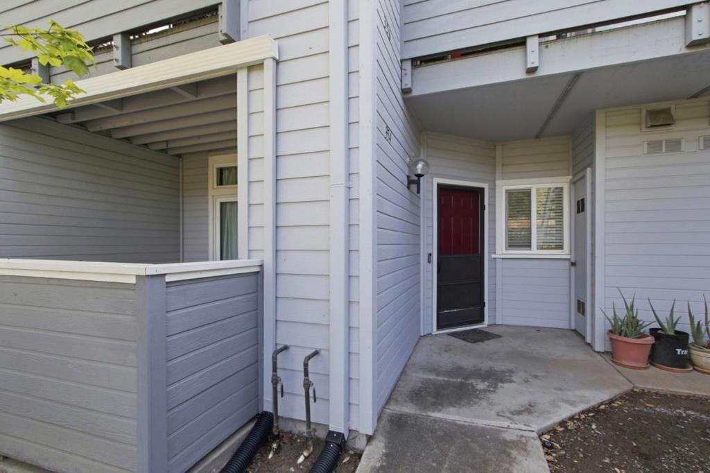 354 Shadow Run Drive Property Photo 2