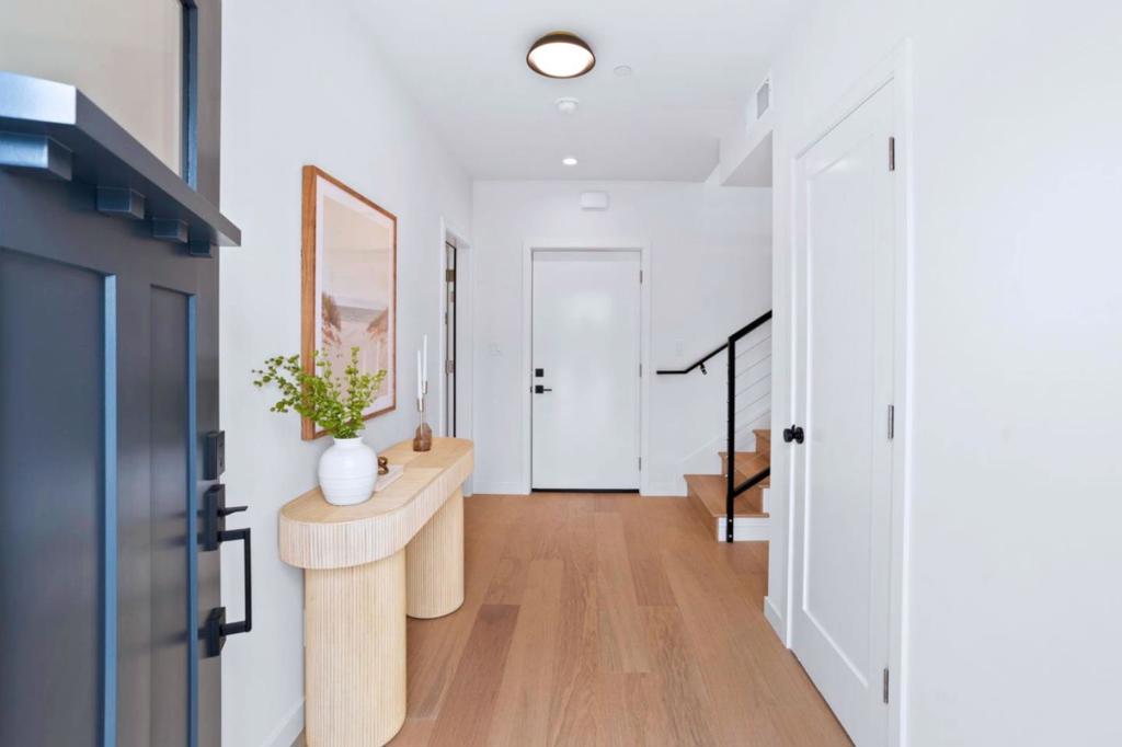 200 Columbus Street Property Photo 6