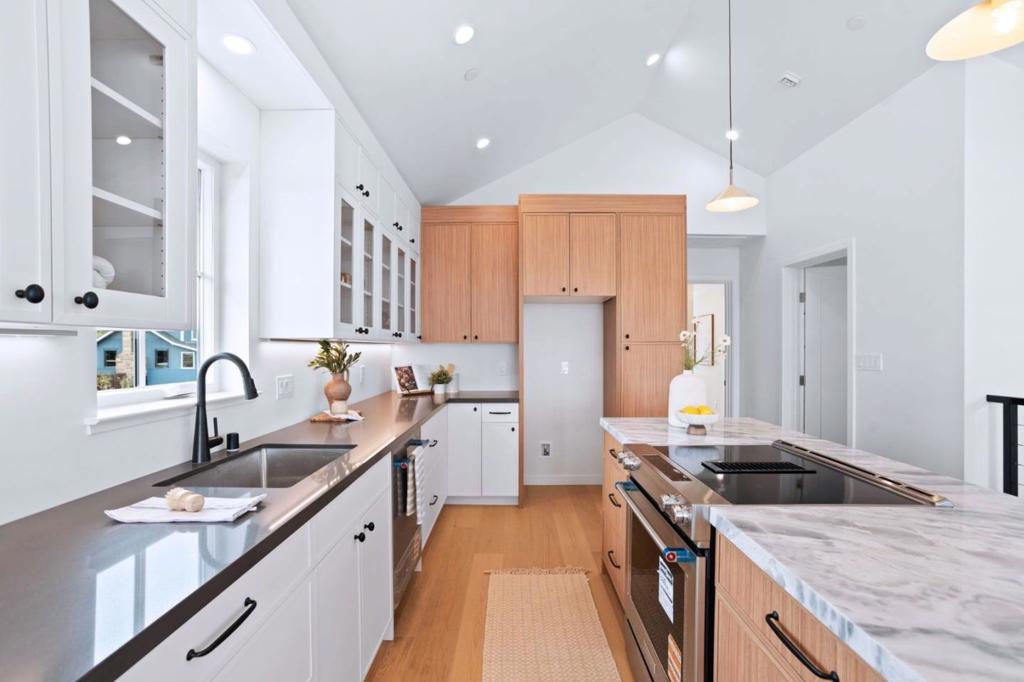 200 Columbus Street Property Photo 13