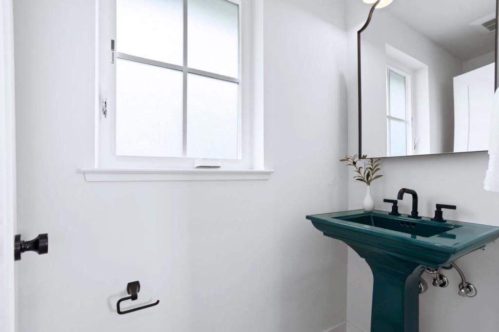 200 Columbus Street Property Photo 16