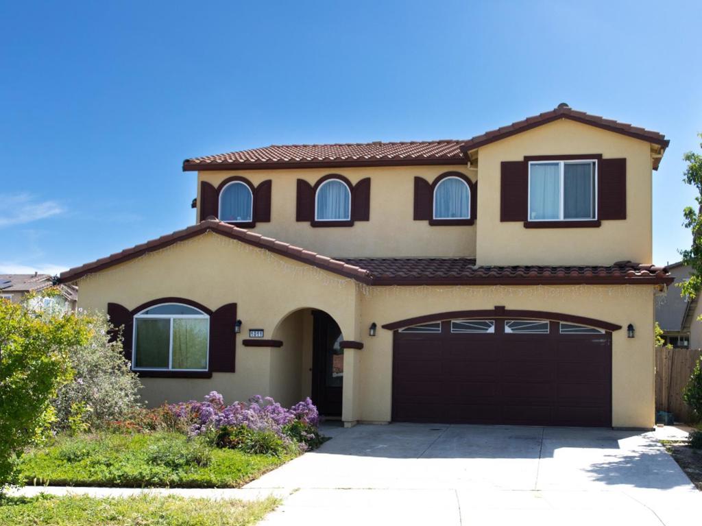 1011 El Cerro Drive Property Photo