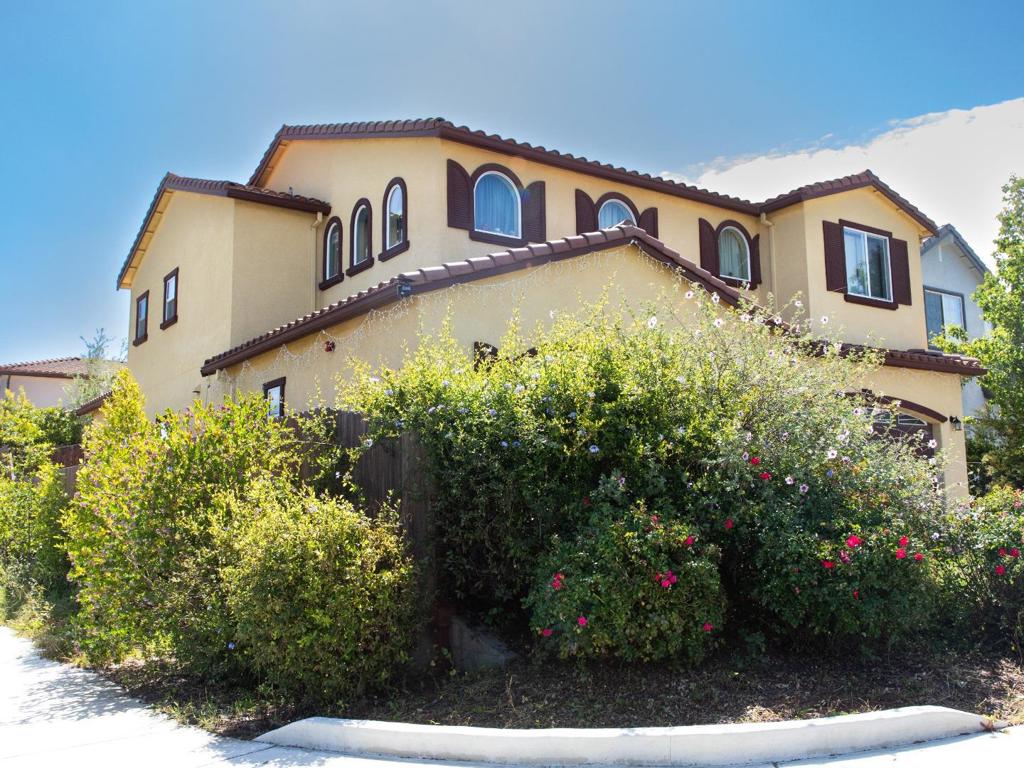 1011 El Cerro Drive Property Photo 5