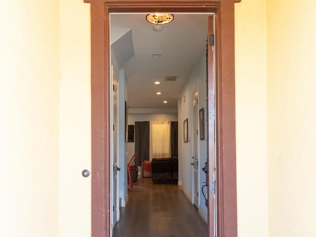 1011 El Cerro Drive Property Photo 7