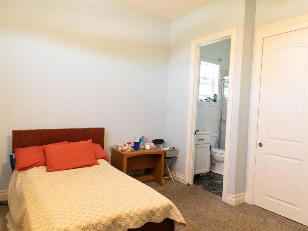 1011 El Cerro Drive Property Photo 14