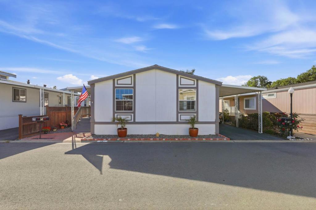 600 E Weddell Drive 247 Property Photo 1