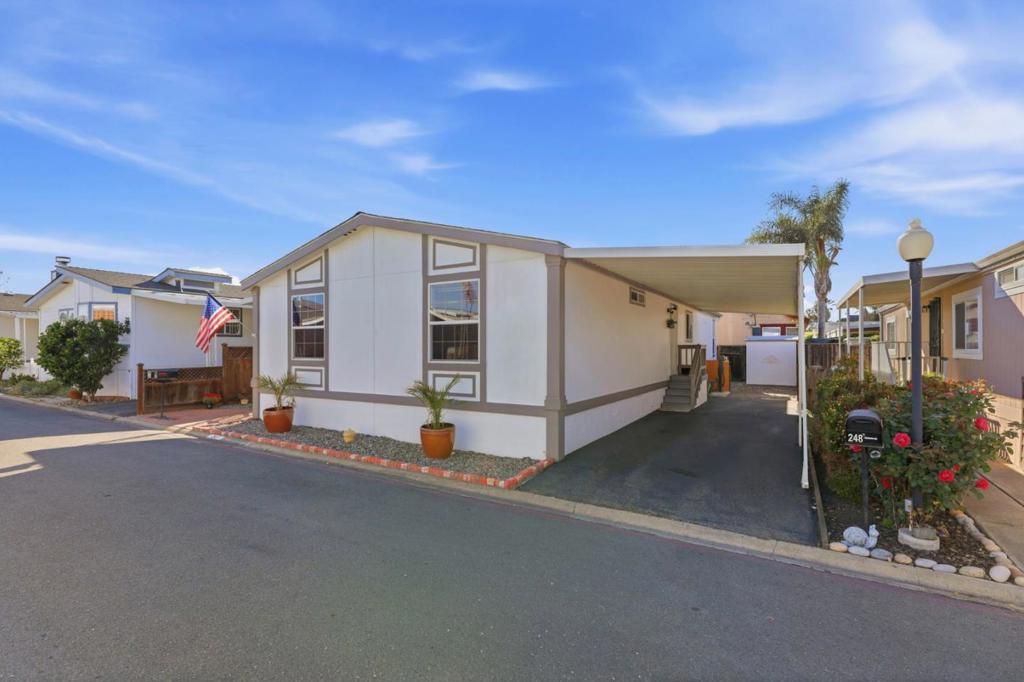 600 E Weddell Drive 247 Property Photo 2