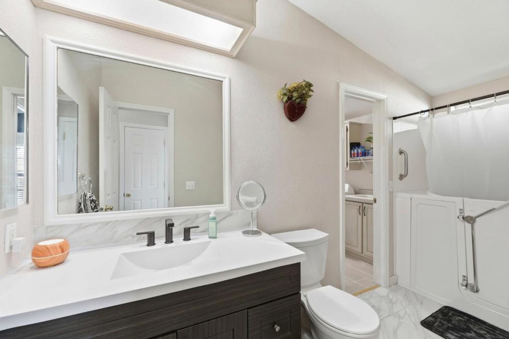 600 E Weddell Drive 247 Property Photo 26