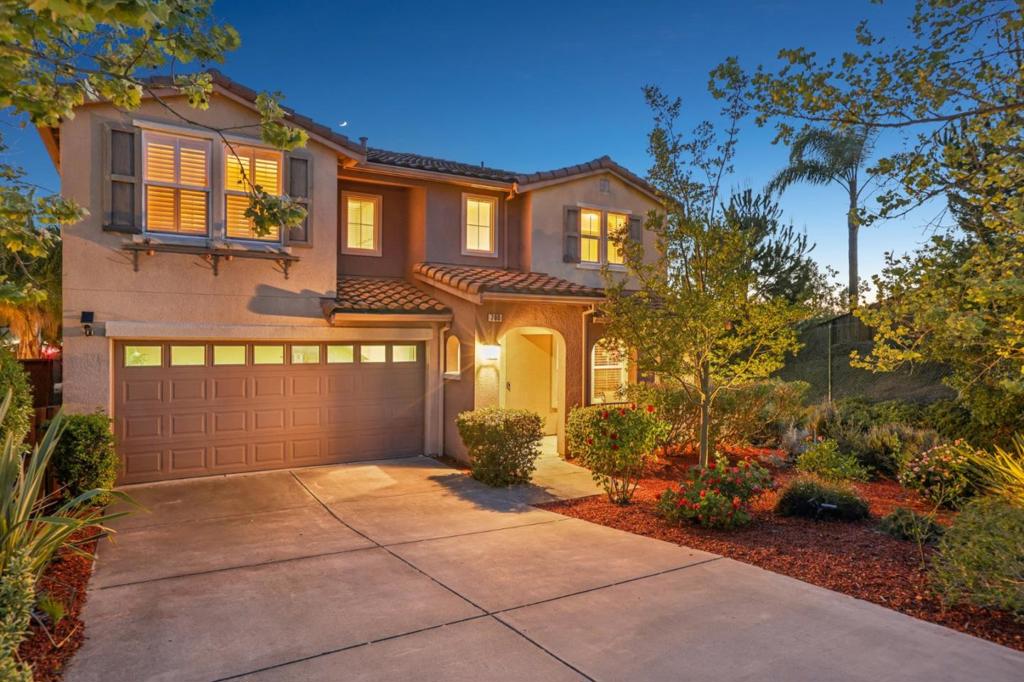 700 Portofino Place Property Photo 1