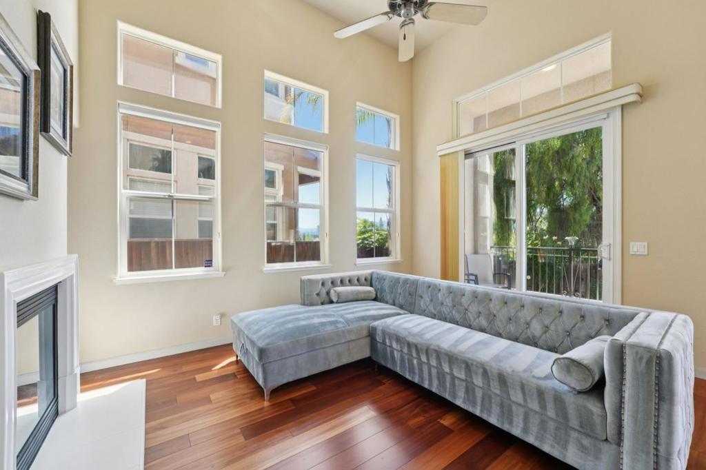 700 Portofino Place Property Photo 8