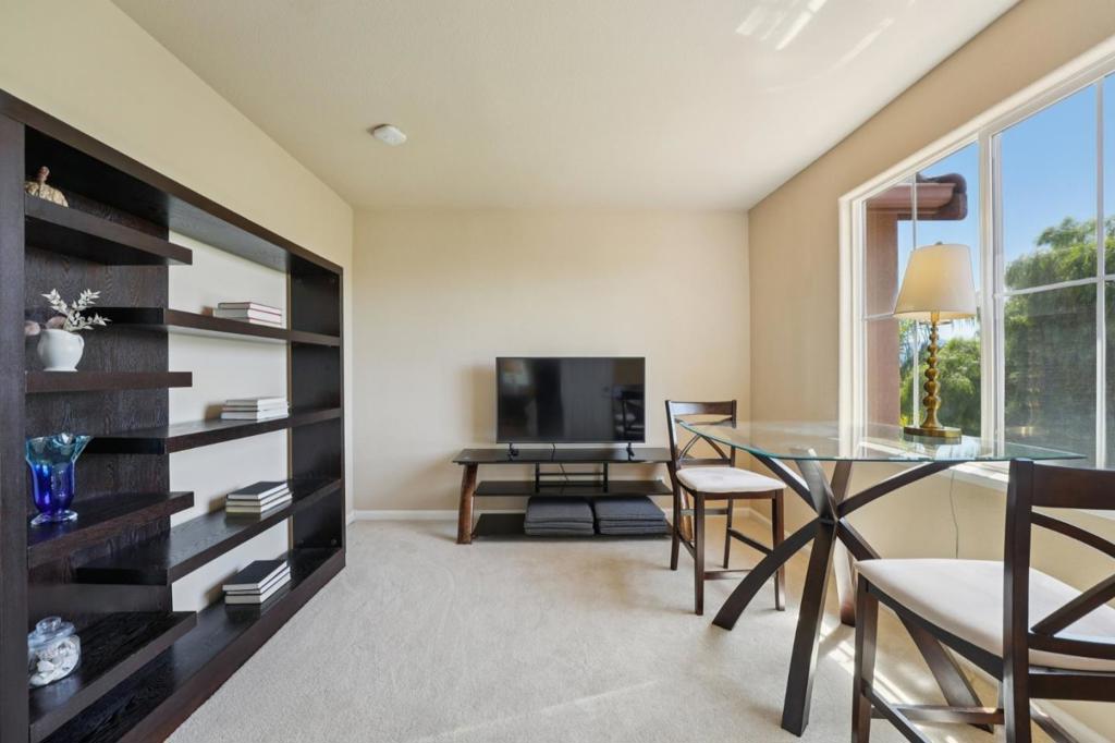 700 Portofino Place Property Photo 20